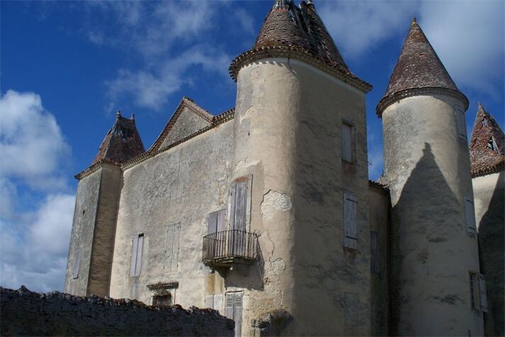 chateau-de-caumale-2.jpg