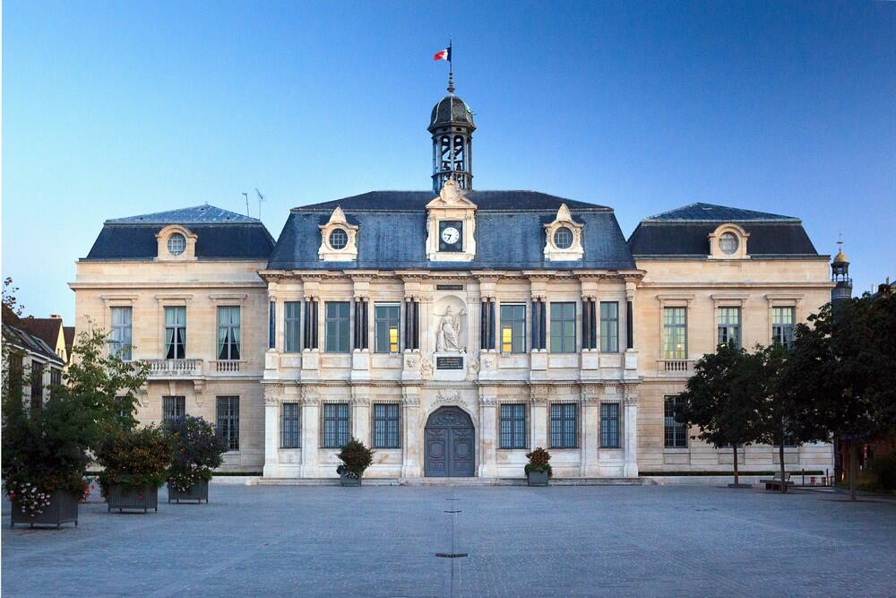Hotel de ville © Olivier Gobert - Troyes Champagne Tourisme.jpg
