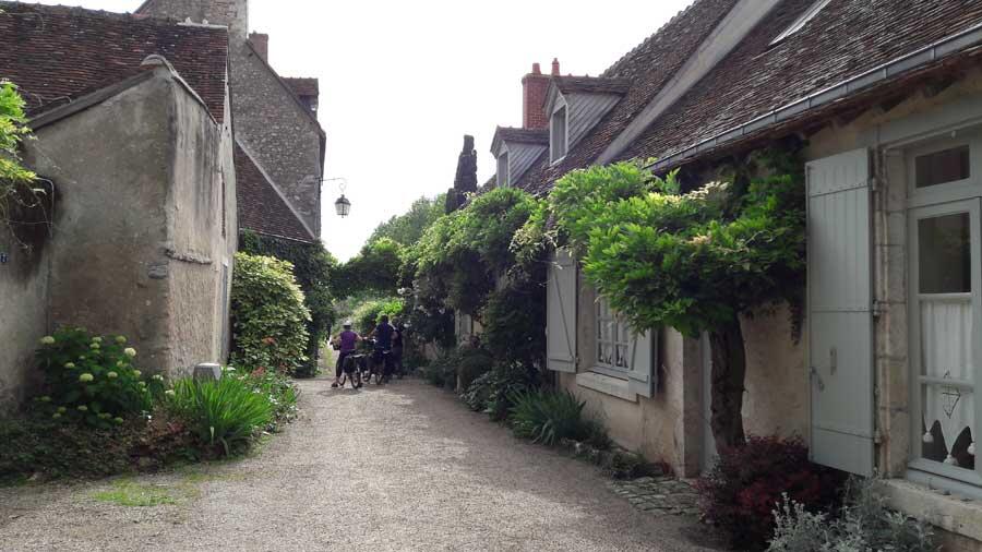 Village-de-St-Dyé-sur-Loire-proche-Chambord_crédit-ot-blois-chambord.jpg