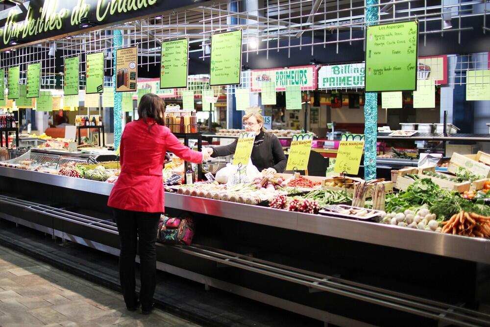 A. Clergeot Ville de Troyes - Halles Corbeilles de Claude.JPG