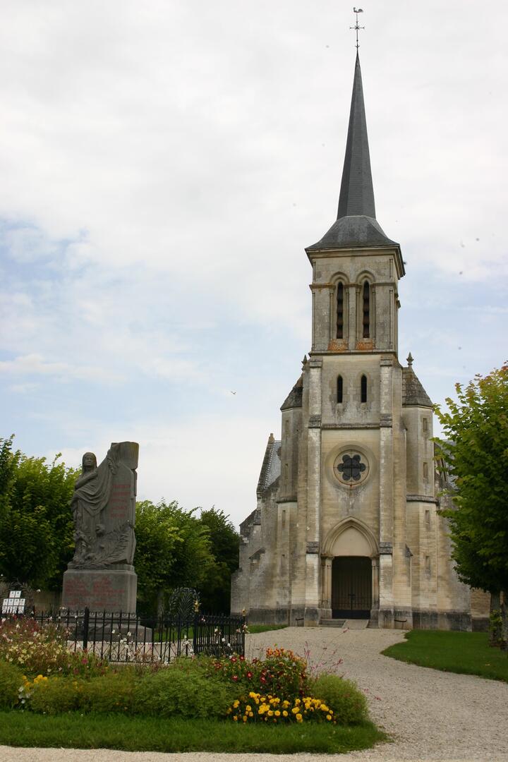 Eglise-Villechétif.JPG