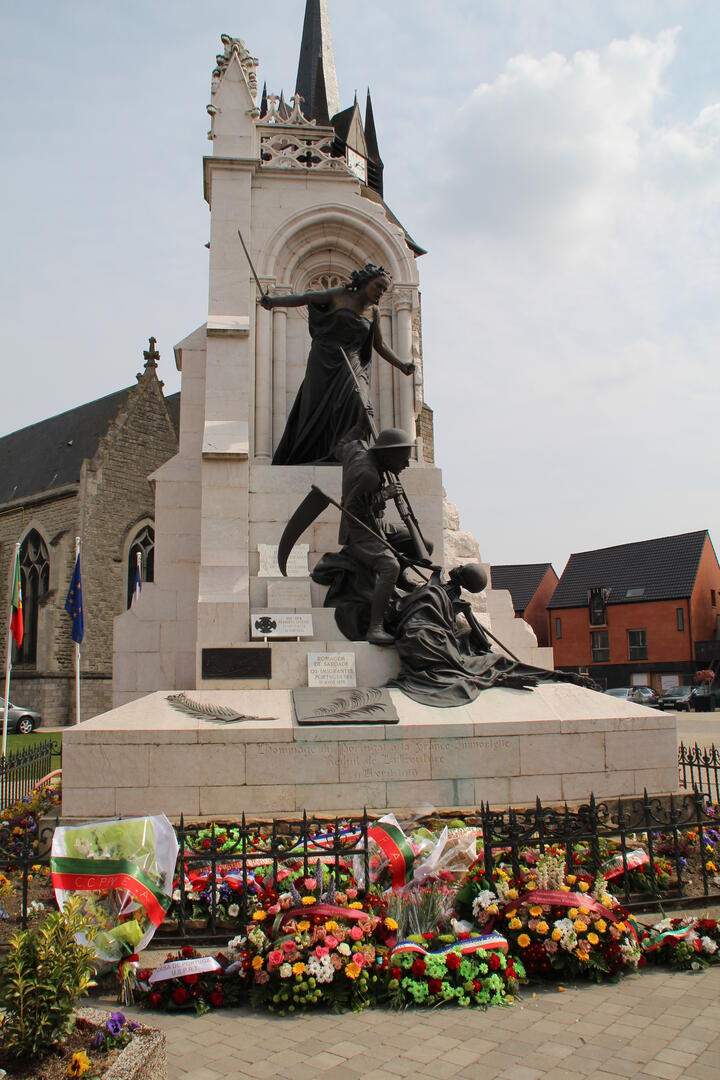 Monument portugais visites.JPG