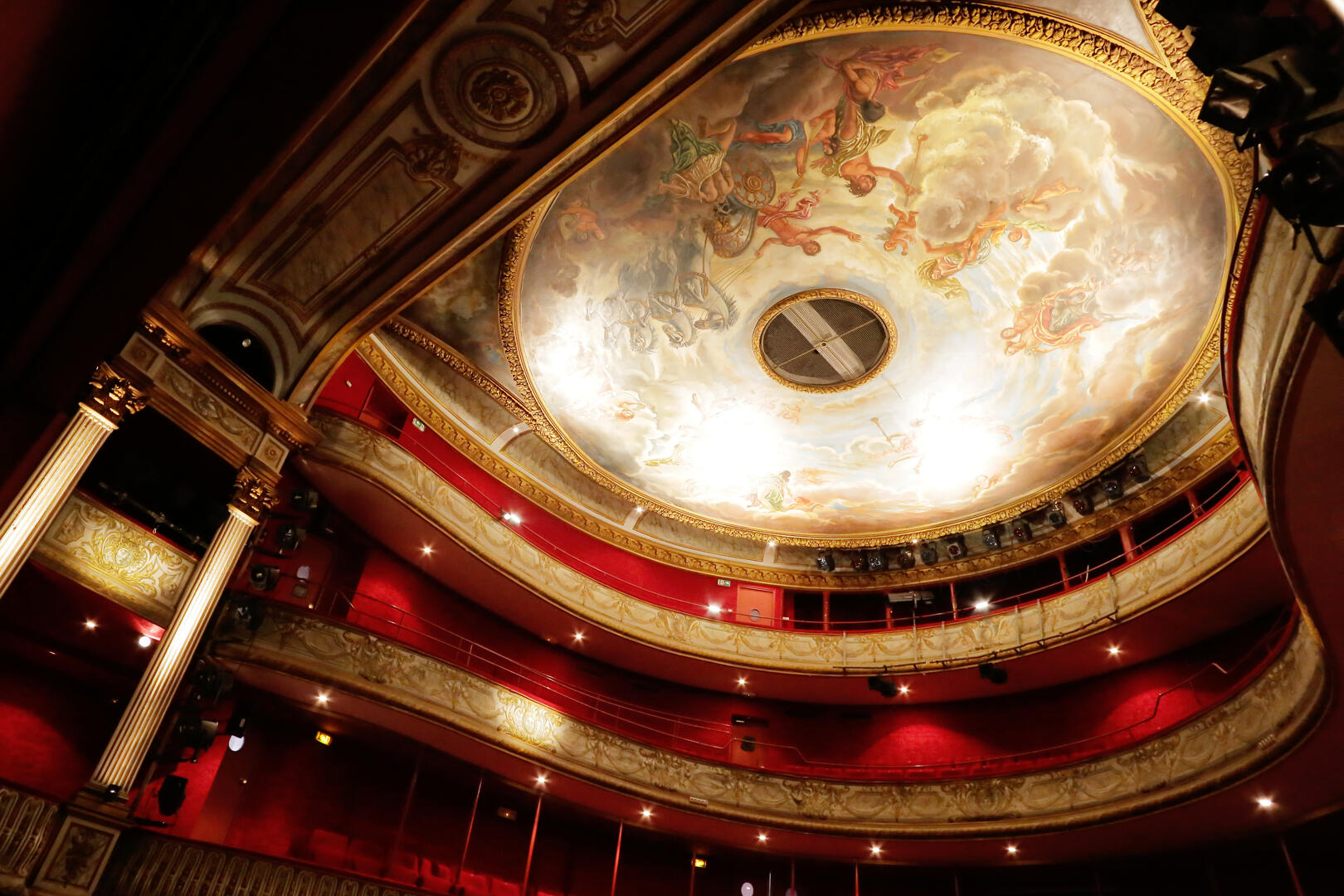 Théâtre de la Madeleine.jpg