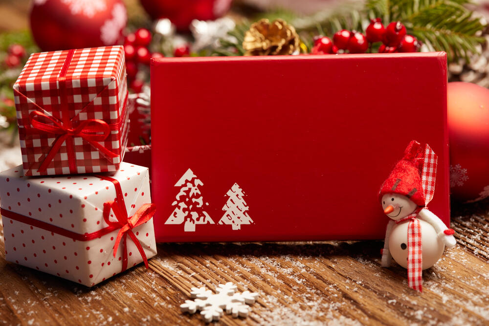 08610406-photo-cadeaux-noel-1.jpg
