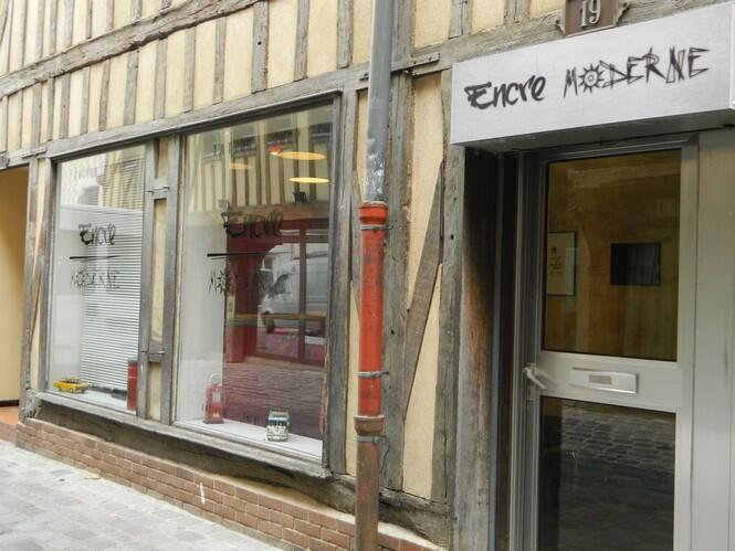 encre moderne.JPG