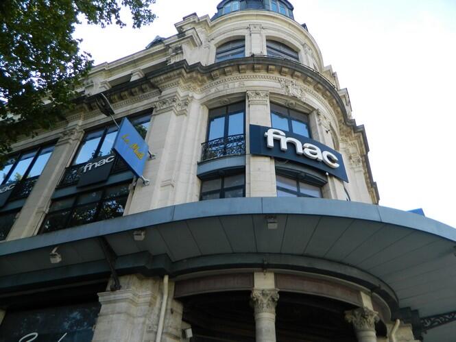 fnac.JPG