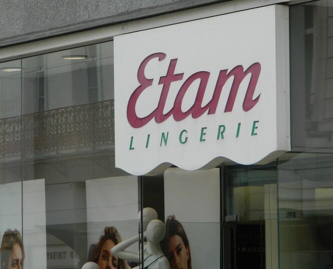 Etam.jpg