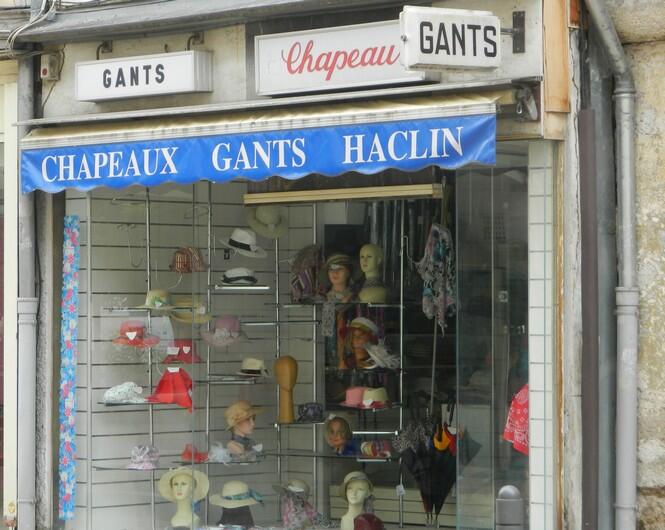 Chapeau Haclin.jpg