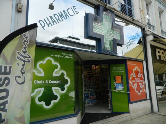 Pharmacie Perron Lafayette.JPG