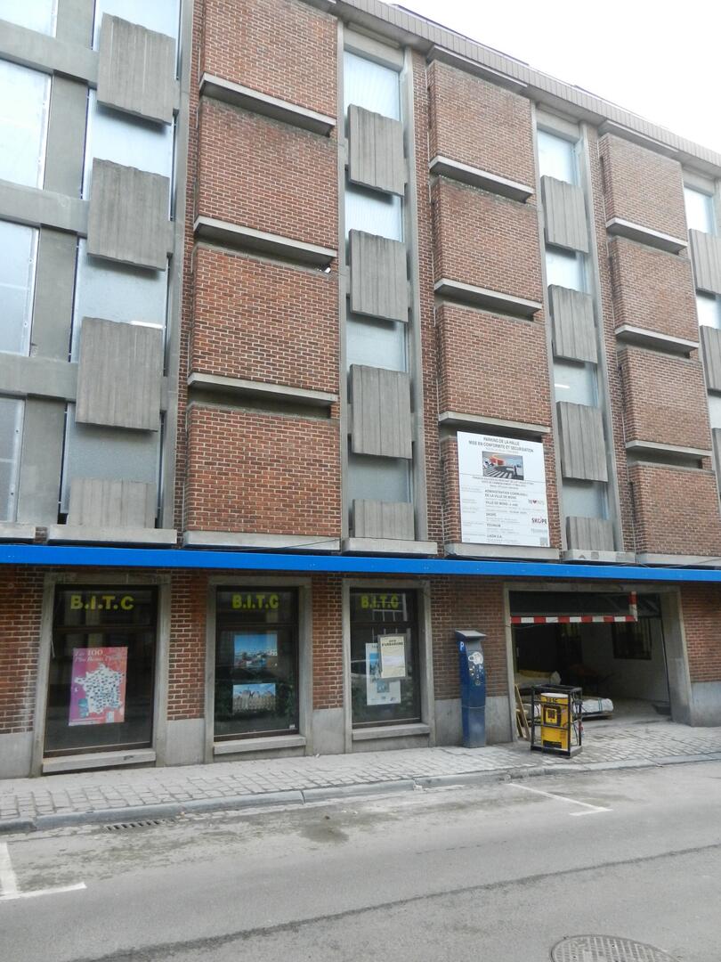 parking-halle.JPG