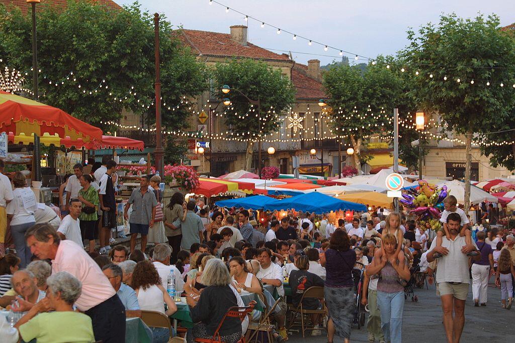 MARCHÉ DE NUIT