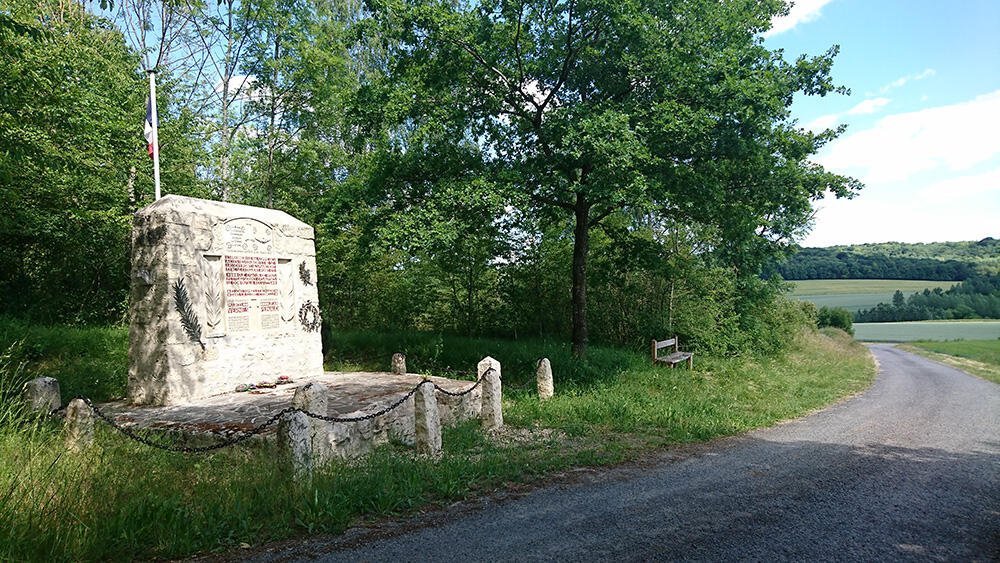 Monument des aviateurs 2020 < Ostel < Aisne < Picardie