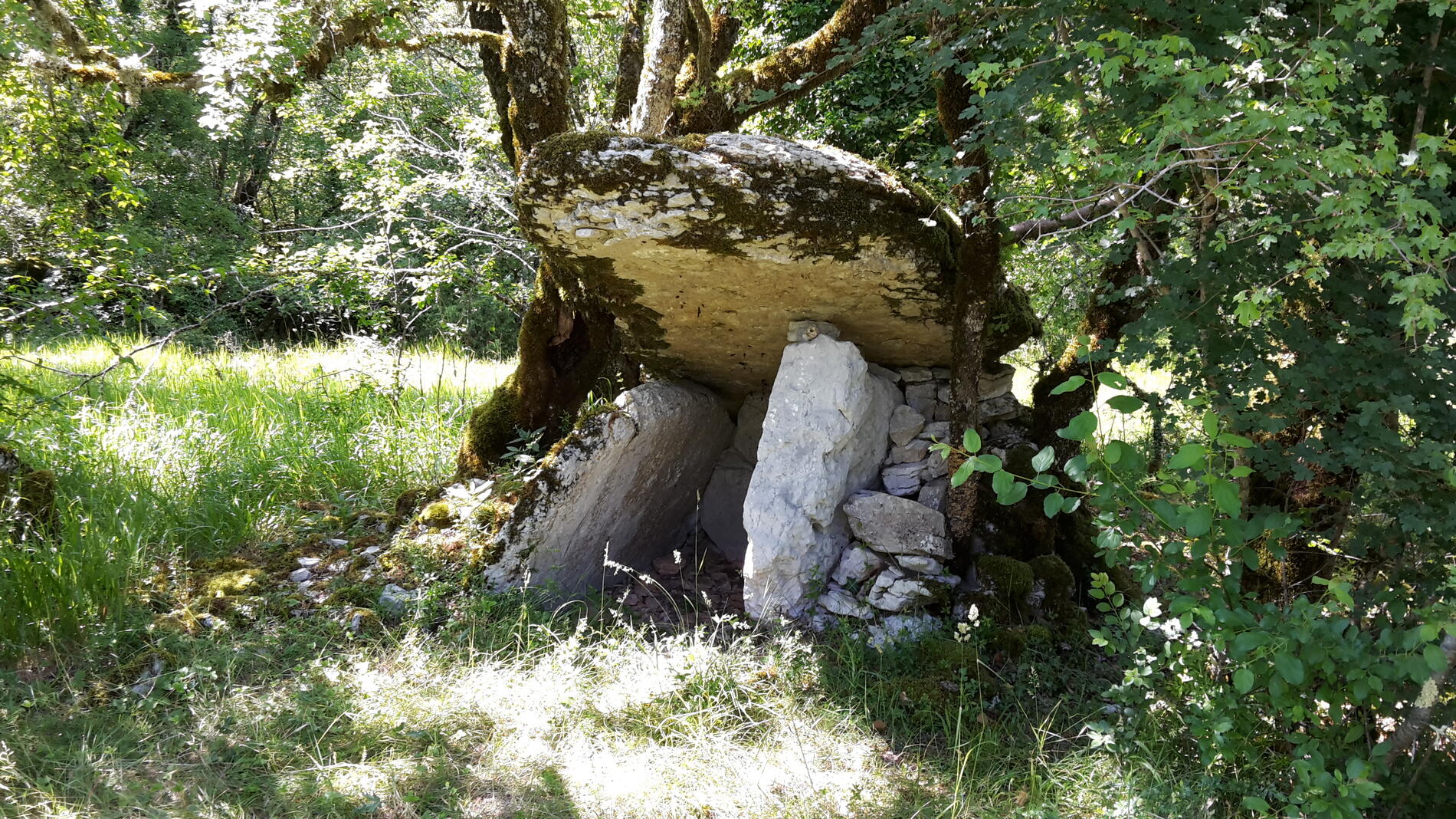 2juin-sentier-dolmens