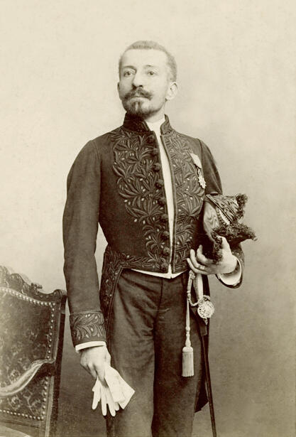 Pierre_Loti_en_académicien