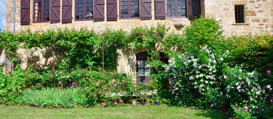 La Couple facade et jardin