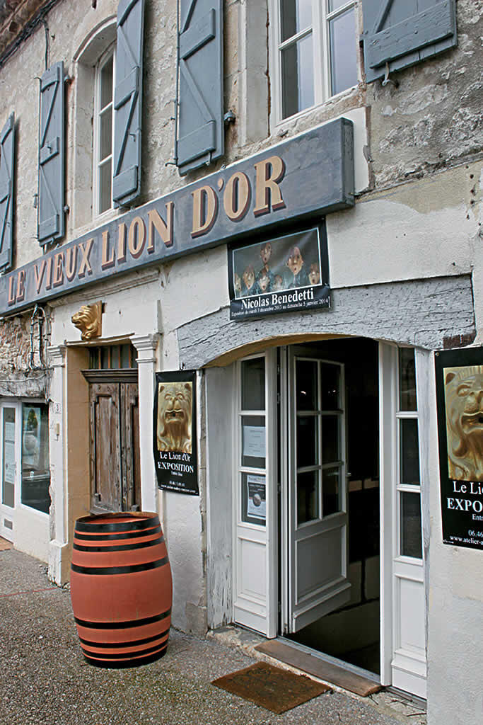 lion-d-or-galerie-facade