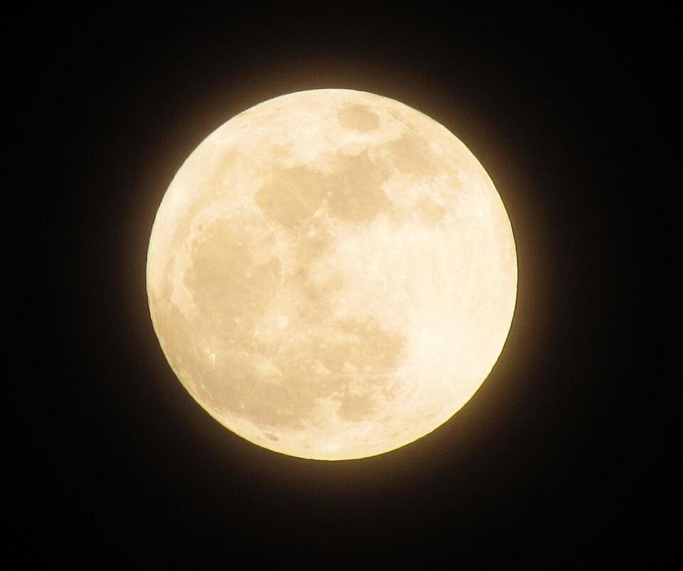 moon-1109746_1280