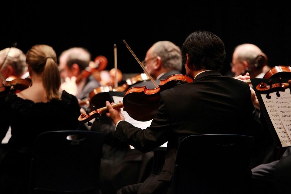 orchestra-2098877_1280©YannaZazu