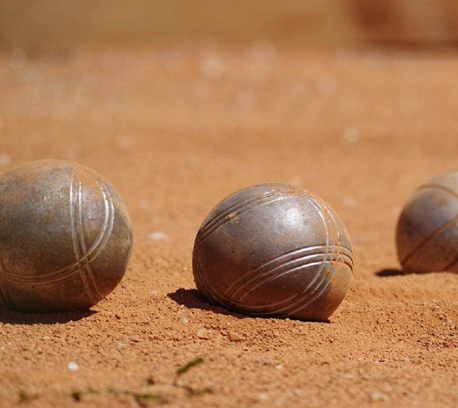 petanque-1888900_1280©pixabay