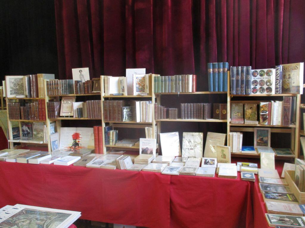 photo-stand-lapalisse