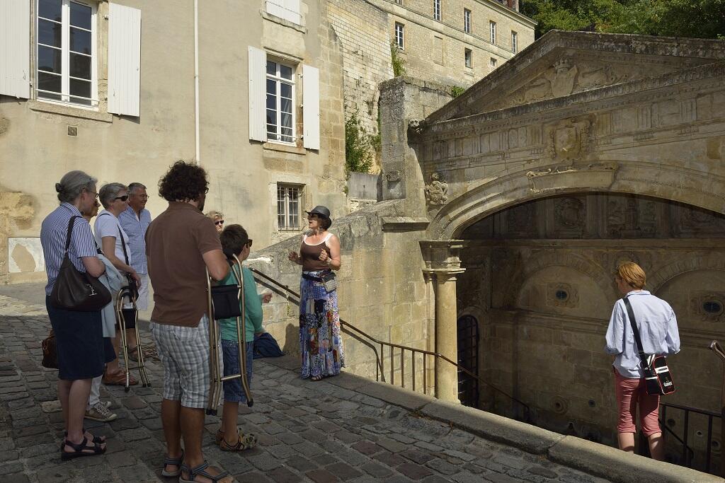visite guidée de fontenay-le-comte - crédit photos P. Baudry pour Sud Vendée Tourisme (1)