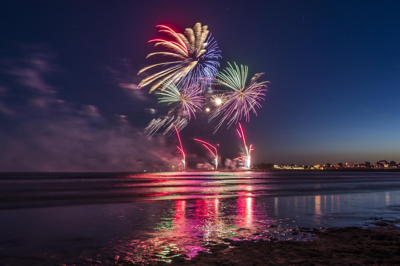 1407-Feu-artifice- Photo de Julien Gazeau