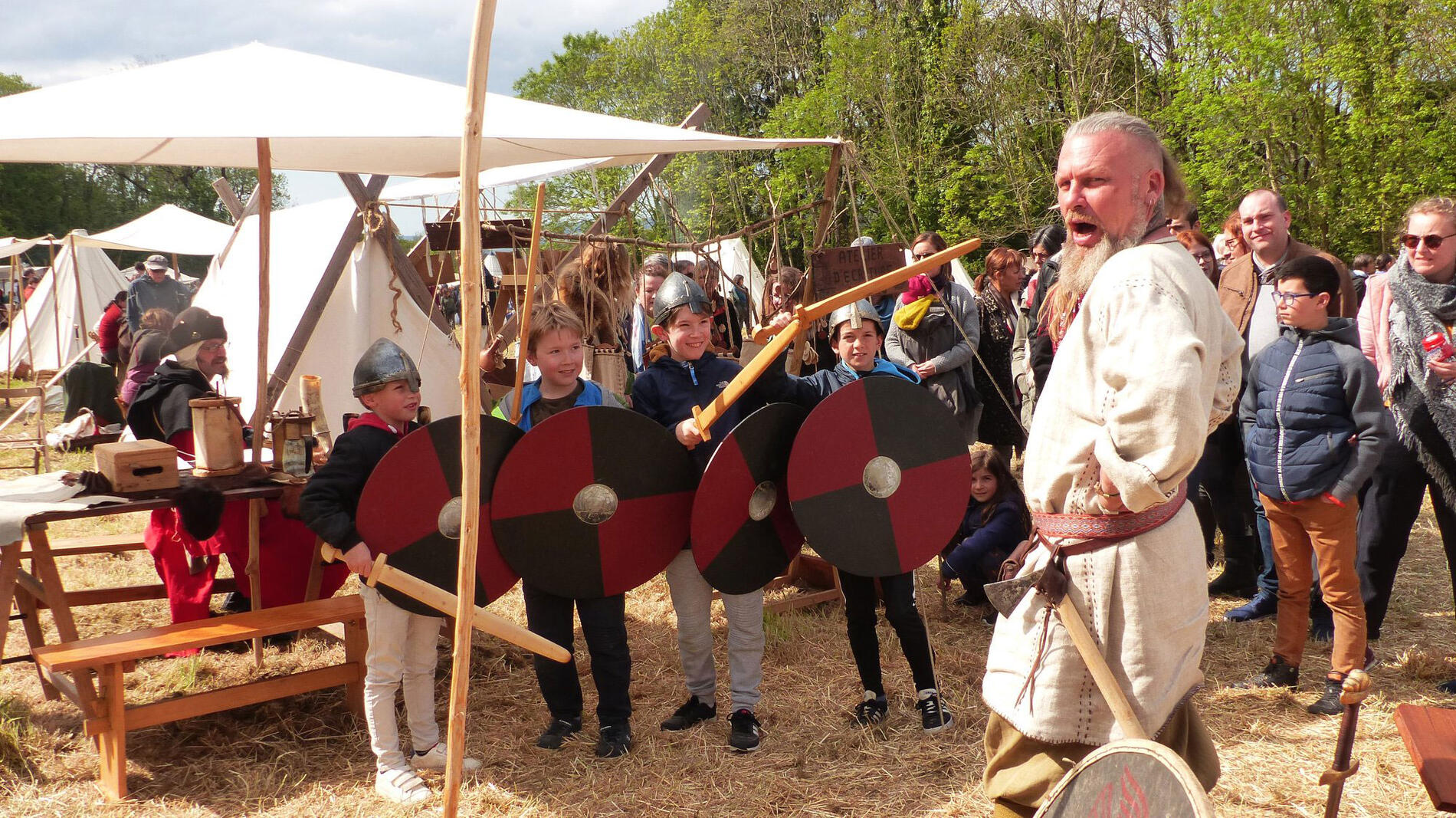 fete-medievale-locronan-web