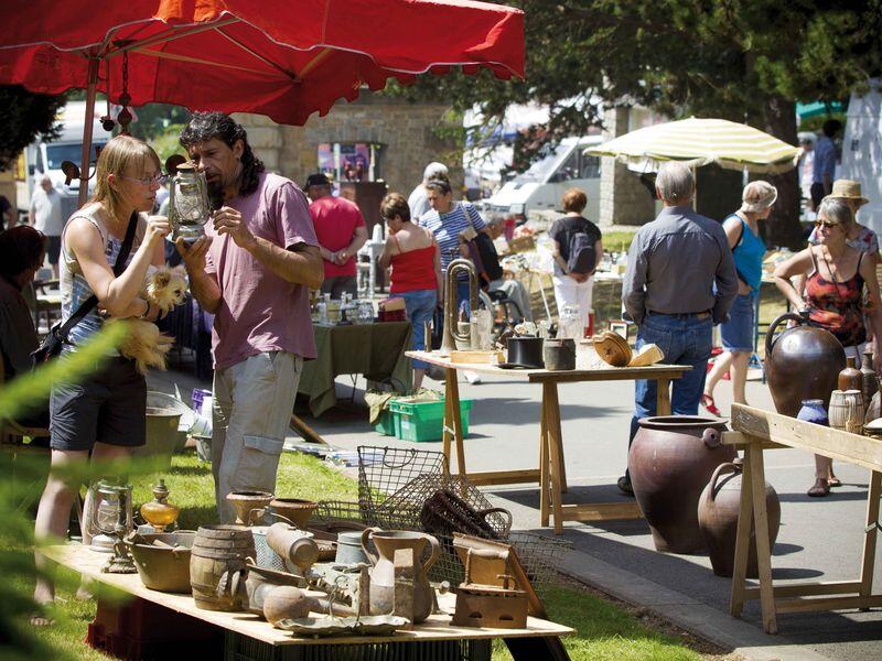 vide-grenier-WEB