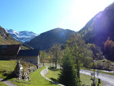 AIRE DE CAMPING Le Cairn 2