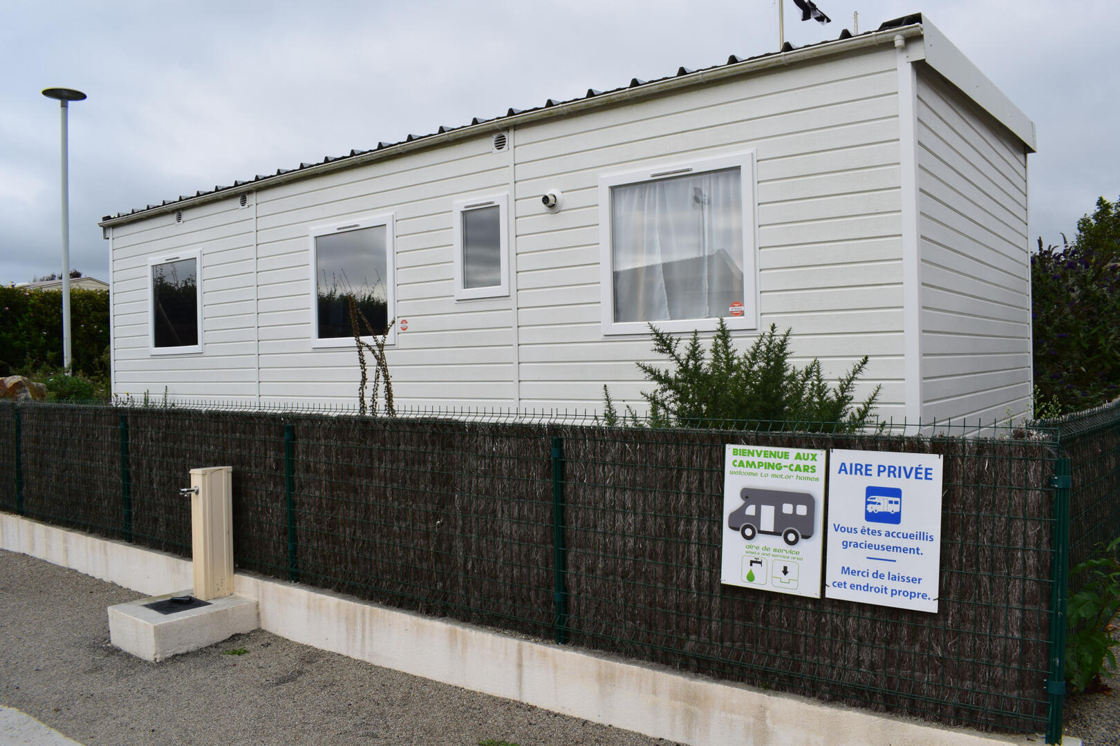 Camping-Entre-Pierres-et-Mer-Pont-Croix---OT-Cap-Sizun-Pointe-du-Raz-2bd