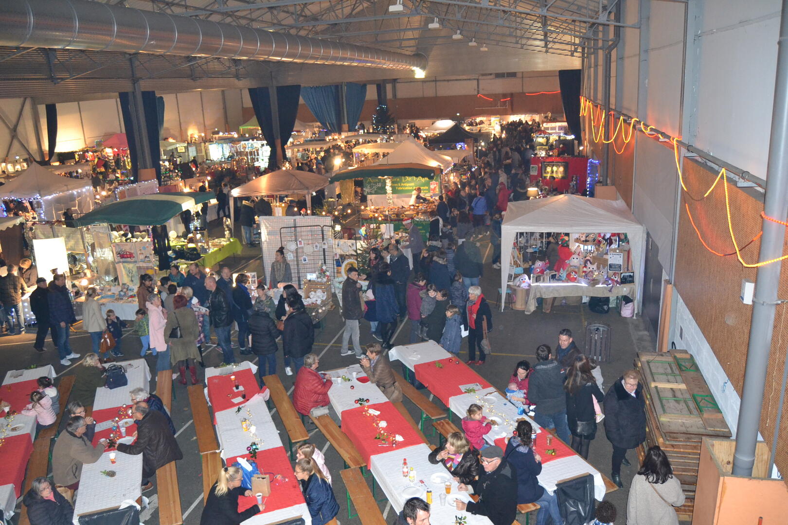dans la salle