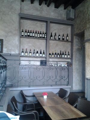 Le Cercle - Valenciennes - Restaurant - Décor Bouteille - 2018.jpg