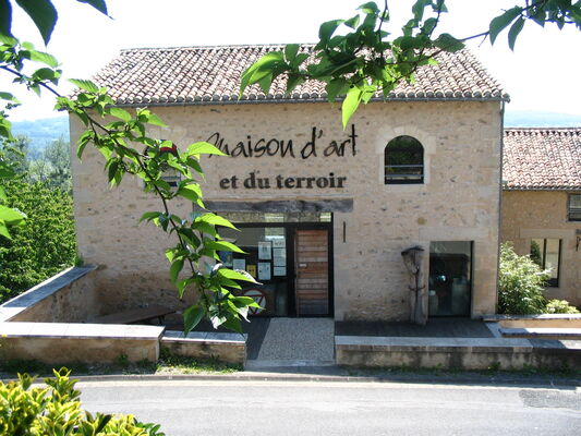 Maison d'Art et du Terroir - Queaux ©Mairie Queaux (1).JPG