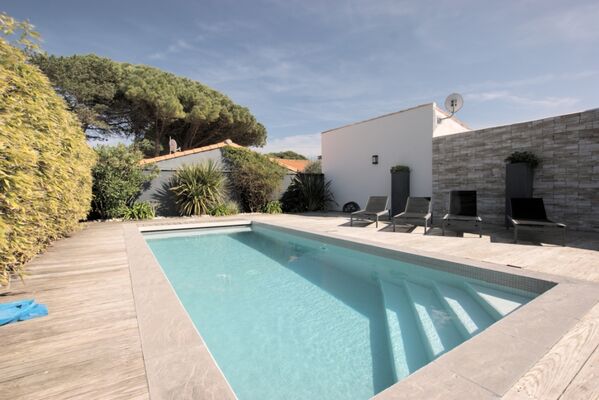 ARTEMIS VACANCES ANCRE MARINE PISCINE.jpg