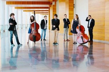 Philar BASSISTES-sit.jpg
