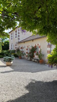 Les aubépines - Persac ©Les Aubépines.jpg