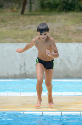 Piscine - Saint Savin ©Momentum Productions Mickaël Planes (6).jpg