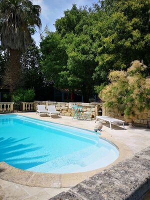Piscine mas des agappes 3.jpg
