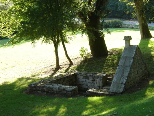 fontaine St Eugène - Locmalo - crédit photo OTPRM (3).JPG