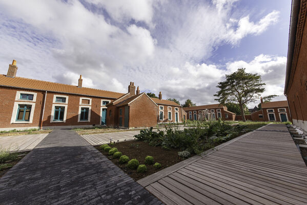 23 - Extérieur - Jardin des artistes - potager web _ Crédit Jérôme Pouille.jpg
