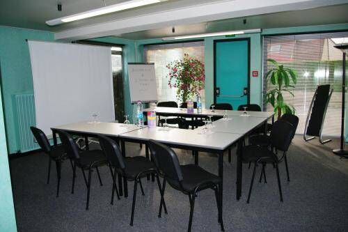 Salle séminaire.JPG