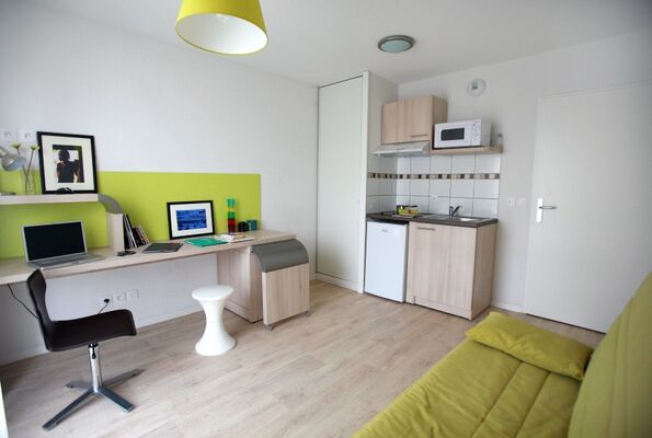 residence-etudiante-suitetudes-lucien-jonas-aulnoy-lez-valenciennes-studio-bureau.jpg