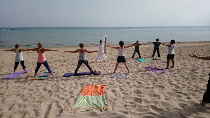 yoga plage de la redoute 1.jpg