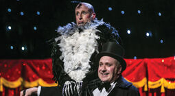 25825_958_Les_Mangeurs_de_lapin-DomSecher_255x140pix.jpg