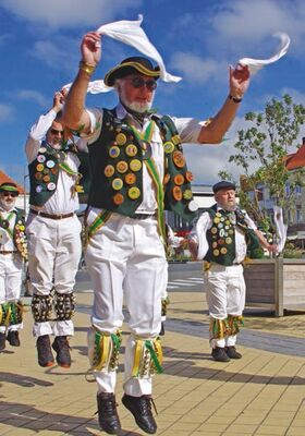 Danse North Wood Morris Men.jpg
