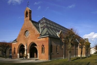 DLN Notre Dame des Trévois extérieur.jpg