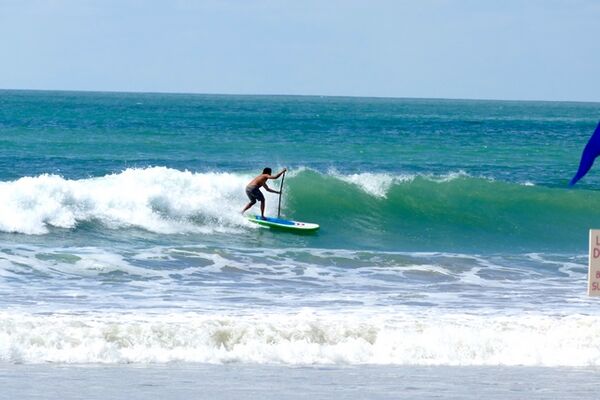 SUP-vague-iledere-surf.JPG