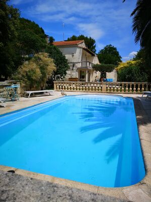Piscine mas des agappes 2.jpg