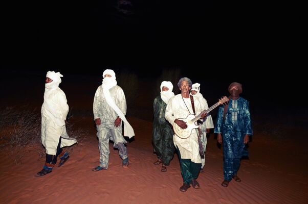 Tinariwen_newphoto-2019-1280x850.jpg