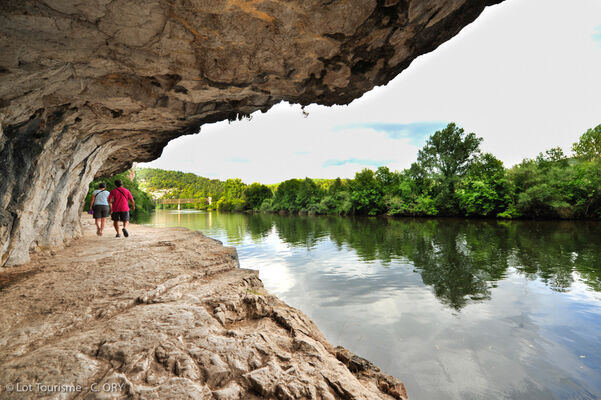 Balade sur le chemin de halage de Ganil à Bouziès--© Lot Tourisme - C. ORY.jpg